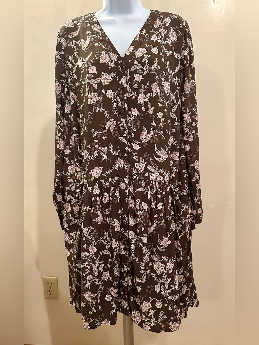 Garnet Hill Brown Floral V-Neck Long Sleeve Dress with Pink Accents w/front pock